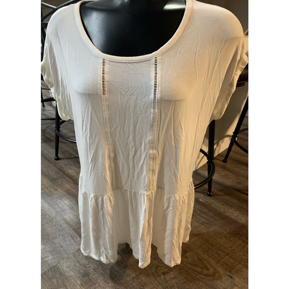 American Eagle  soft & sexy off white med T